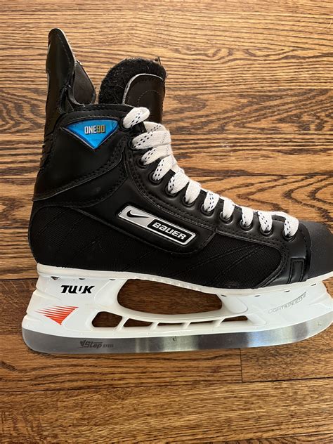 Nike hockey skates